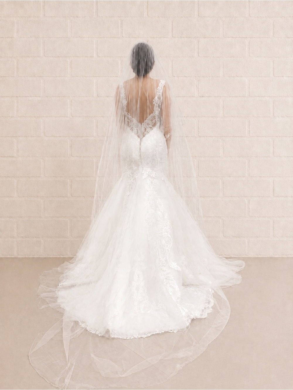 Ivory Lace Mermaid Wedding Dress with Veil 👰‍♀️